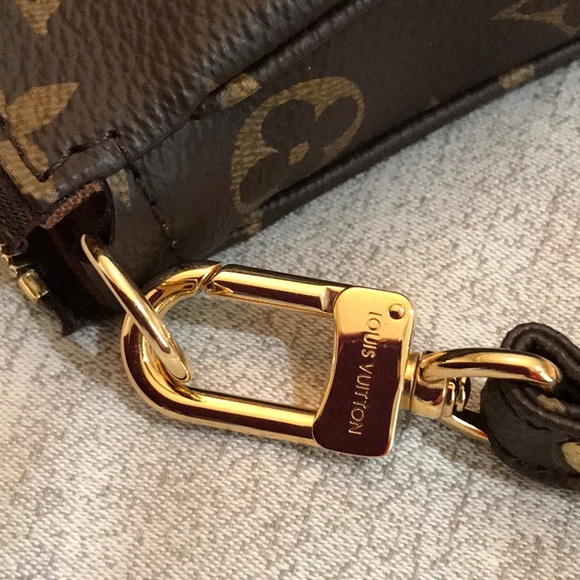 Authentic Vuitton Pochette Accessoires - Picture 4 of 9